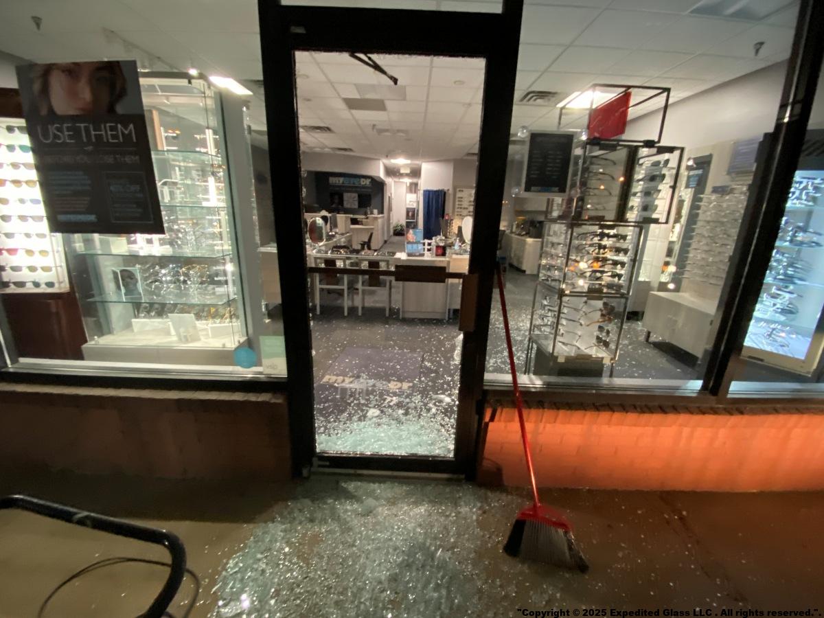 Catlet VA Door Window Glass Company Burglary Break In Emergency Board up 24 Hr Service Storefront Commercial Business Residential House Emergency Board Up Washington DC Break In Burglary Incident Storefront Window Door Business Building Store Commercial Residential House