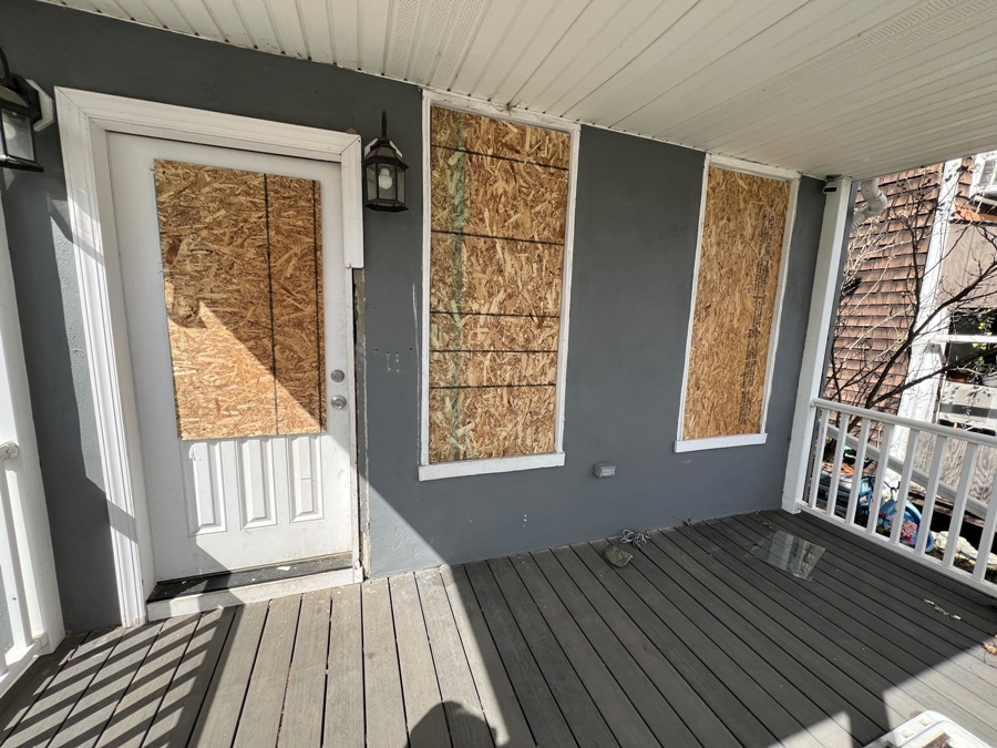 Dumfries VA Door Window Glass Company Burglary Break In Emergency Board up 24 Hr Service Storefront Commercial Business Residential House