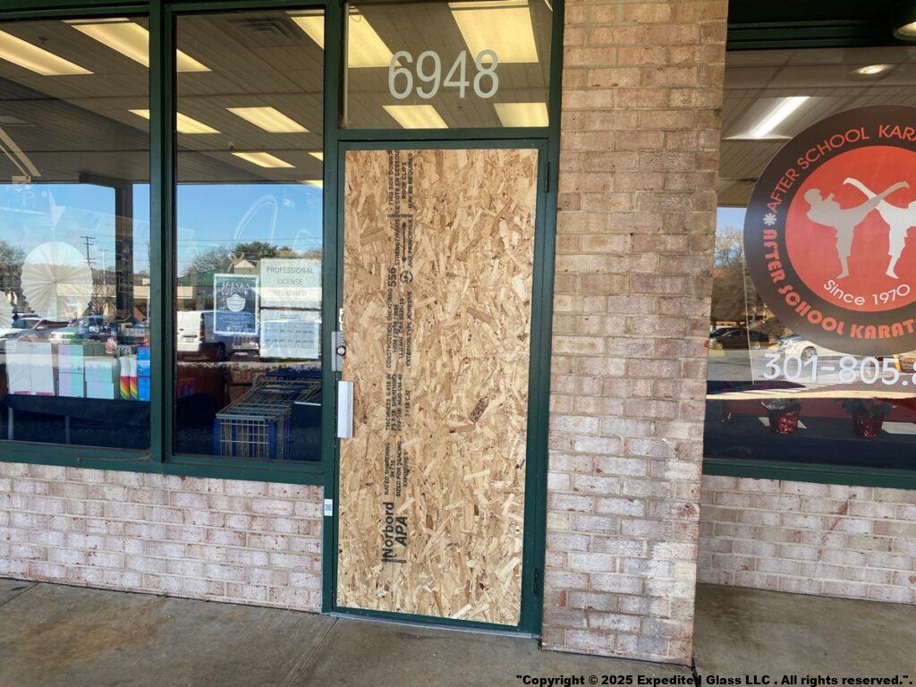 Emergency Glass Repair Burke VA Storefront Door Window 24/7 Same Day Commercial Residential Home Single Double Pane Board Up Break In Burke VA Near By Serving Cities Alexandria ,VA | Annandale ,VA | Arlington ,VA | Bristow ,VA | Bryans Road ,MD | Cabin John ,MD | Centreville ,VA | Chantilly ,VA | Clifton ,VA | Dumfries ,VA | Dunn Loring ,VA | Fairfax ,VA | Fairfax Station ,VA | Falls Church ,VA | Fort Belvoir ,VA | Glen Echo ,MD | Greenway ,VA | Herndon ,VA | Lorton ,VA | Manassas ,VA | McLean ,VA | Merrifield ,VA | Mount Vernon ,VA | Newington ,VA | Oakton ,VA | Occoquan ,VA | Reston ,VA | Springfield ,VA | Vienna ,VA | Woodbridge ,VA. Burke VA Emergency Glass Zip Codes Zip Code 22009 | Zip Code 22015.