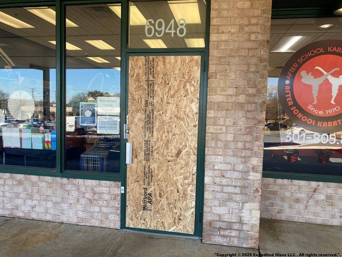 Emergency Glass Repair Burke VA Storefront Door Window 24/7 Same Day Commercial Residential Home Single Double Pane Board Up Break In Burke VA Near By Serving Cities Alexandria ,VA | Annandale ,VA | Arlington ,VA | Bristow ,VA | Bryans Road ,MD | Cabin John ,MD | Centreville ,VA | Chantilly ,VA | Clifton ,VA | Dumfries ,VA | Dunn Loring ,VA | Fairfax ,VA | Fairfax Station ,VA | Falls Church ,VA | Fort Belvoir ,VA | Glen Echo ,MD | Greenway ,VA | Herndon ,VA | Lorton ,VA | Manassas ,VA | McLean ,VA | Merrifield ,VA | Mount Vernon ,VA | Newington ,VA | Oakton ,VA | Occoquan ,VA | Reston ,VA | Springfield ,VA | Vienna ,VA | Woodbridge ,VA. Burke VA Emergency Glass Zip Codes Zip Code 22009 | Zip Code 22015.