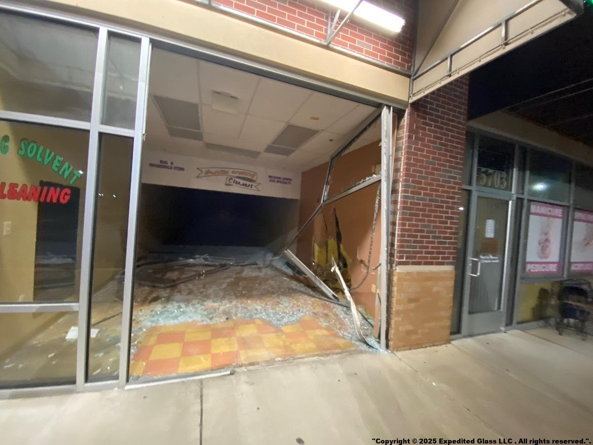 Emergency Board Up Fredericksburg VA 24/7 Burglary Incident Storefront Window Door Shattered Secure Debris Clean Up Express Glass Replacement Fredericksburg VA Near By Serving Cities Brooke ,VA | Corbin ,VA | Garrisonville ,VA | Goldvein ,VA | Hartwood ,VA | Rappahannock Academy ,VA | Richardsville ,VA | Ruby ,VA | Sealston ,VA | Spotsylvania ,VA | Stafford ,VA | Thornburg ,VA | Woodford ,VA . Fredericksburg VA Zip Codes Zip Code 22401 | Zip Code 22402 | Zip Code 22404
